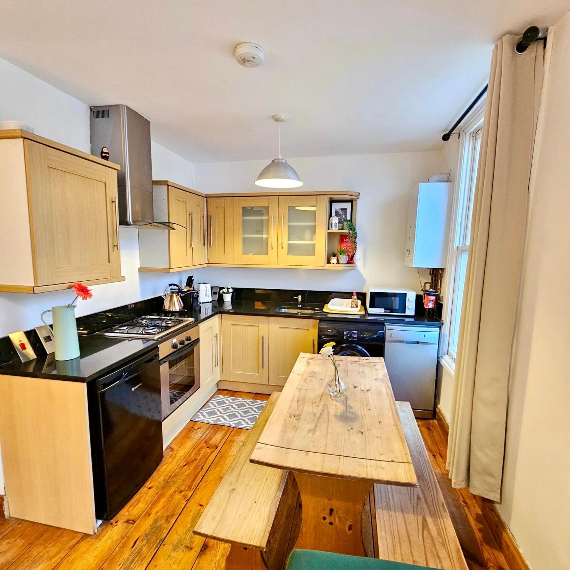 Lovely 1 Bed Apartment 2 Min To Station 런던 외부 사진